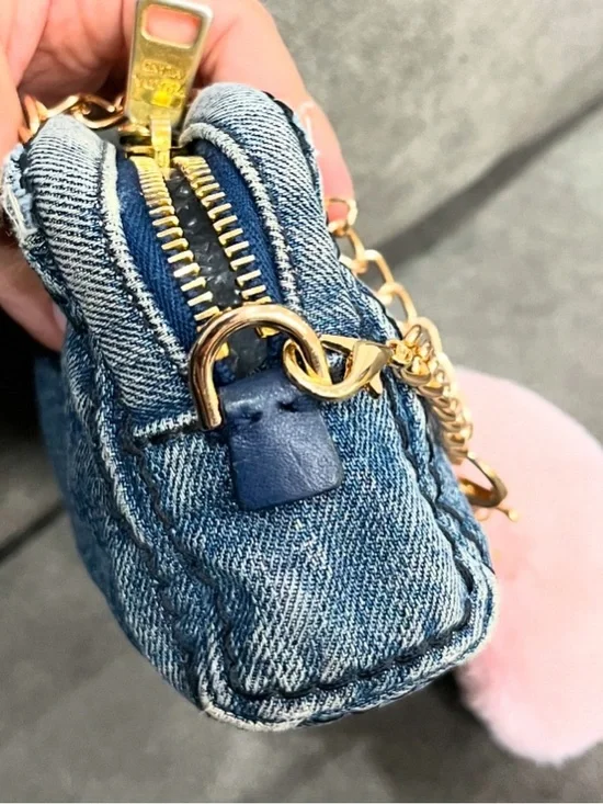 Prada bag - Picture 5 of 11